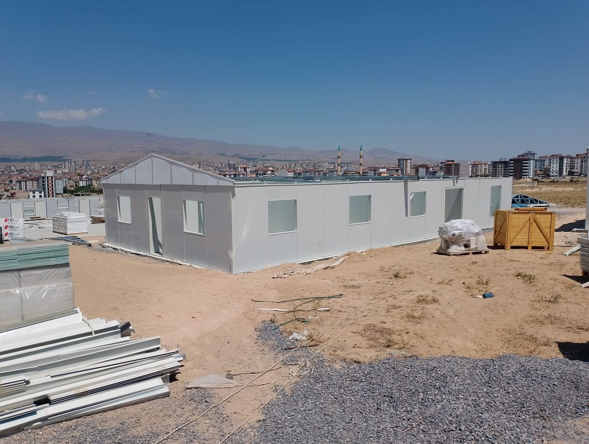 Niğde altyapı projesi şantiye binası ve kent silüeti